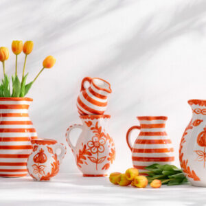 CRUCHE-VASE-ORANGE-MAIN-FLEURISTE-ROUBAUD-13008-MARSEILLE