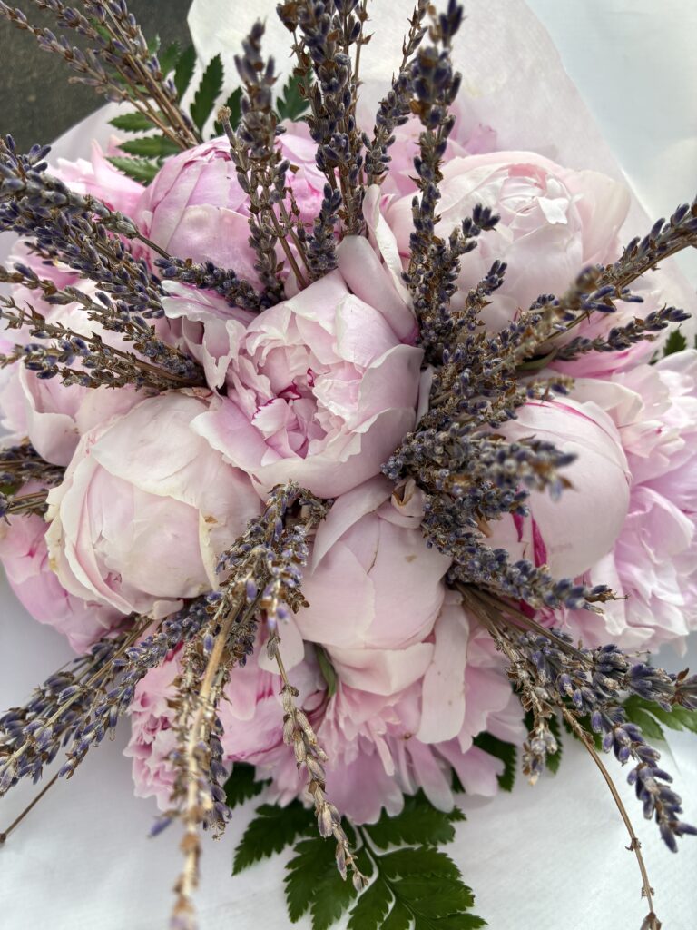 le-bouquet-le mamé fleurs fraiches de france-fete des meres-cadeau-fleuriste roubaud 13008 marseille